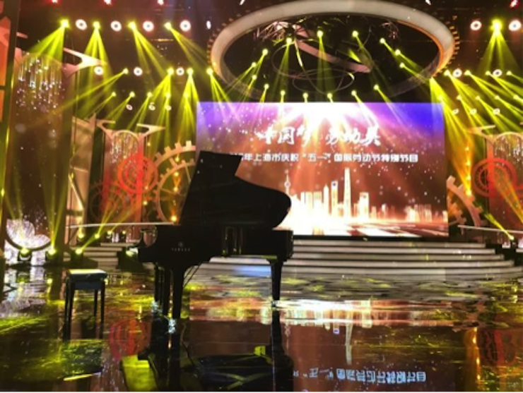 东方卫视五一晚会 AG环亚集团艺术家宋思衡奏响《长江之歌》