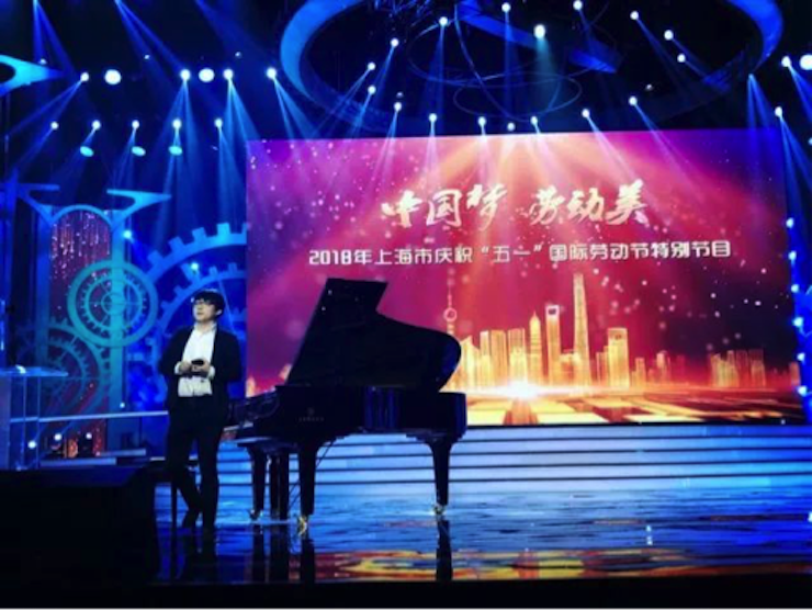 东方卫视五一晚会 AG环亚集团艺术家宋思衡奏响《长江之歌》
