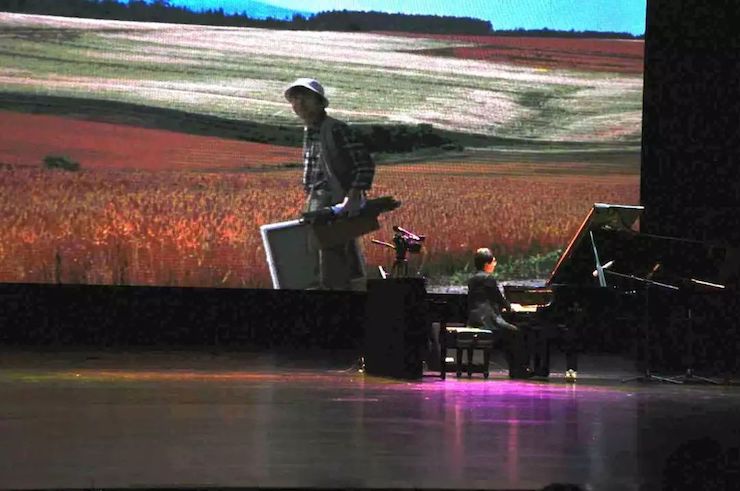 AG环亚集团艺术家宋思衡“80后的时光机”多媒体音乐会内蒙古巡演圆满落幕