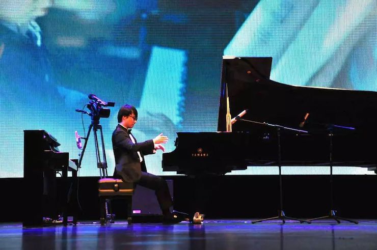 AG环亚集团艺术家宋思衡“80后的时光机”多媒体音乐会内蒙古巡演圆满落幕