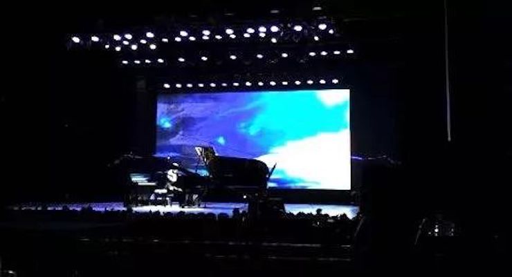 AG环亚集团艺术家宋思衡“80后的时光机”多媒体音乐会内蒙古巡演圆满落幕