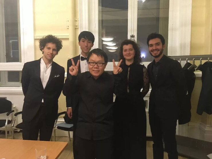 特别喜讯！川音籍学子——王心源荣获利兹国际比赛第三名及最受观众欢迎奖！