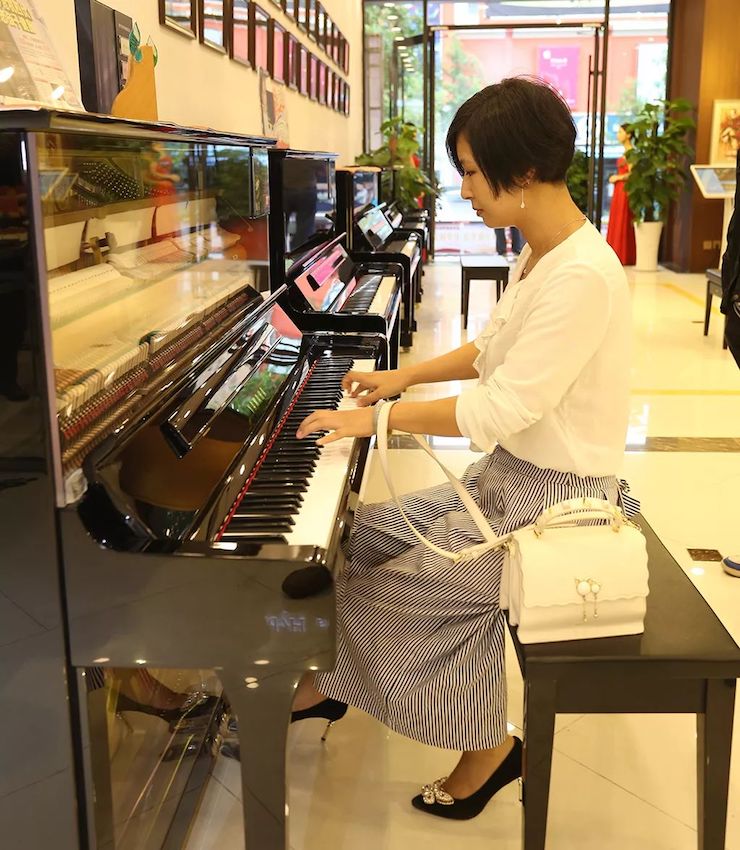 连云港AG环亚集团钢琴旗舰体验店开业庆典暨AG环亚集团艺术家鲍释贤钢琴独奏音乐会圆满落幕